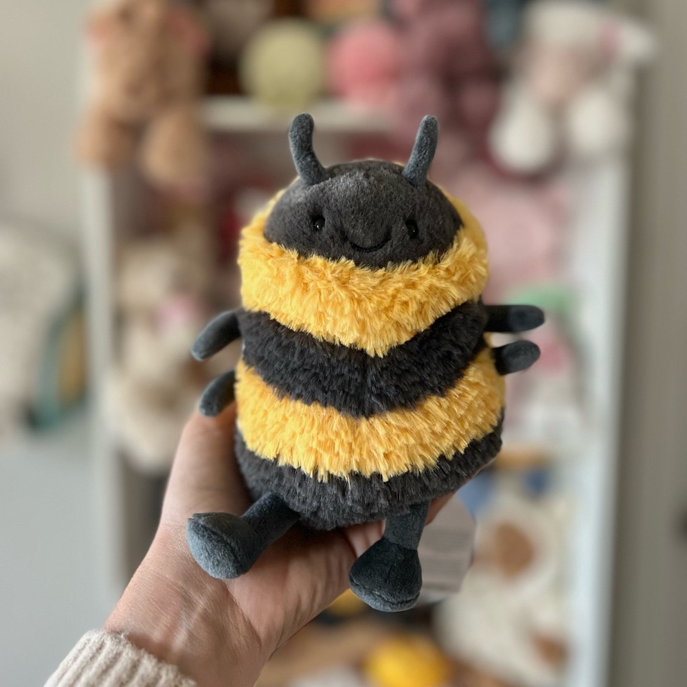 Jellycat Albee Bee - Authentic & BNWT π LAST ONE AVAILABLE - Picture 1 of 6